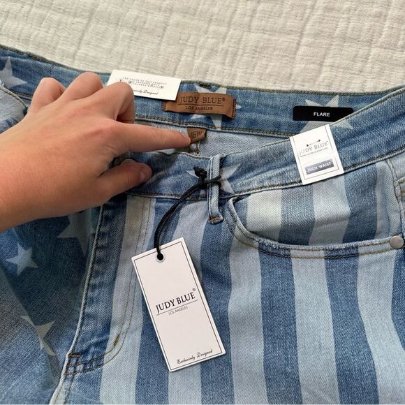 New Judy Blue High Rise Medium Wash Stars And Stripes Flare Jeans Size 16W - Picture 6 of 14